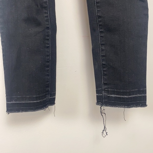American Eagles Outfitters Ankle Jeans - Picture 8 of 10